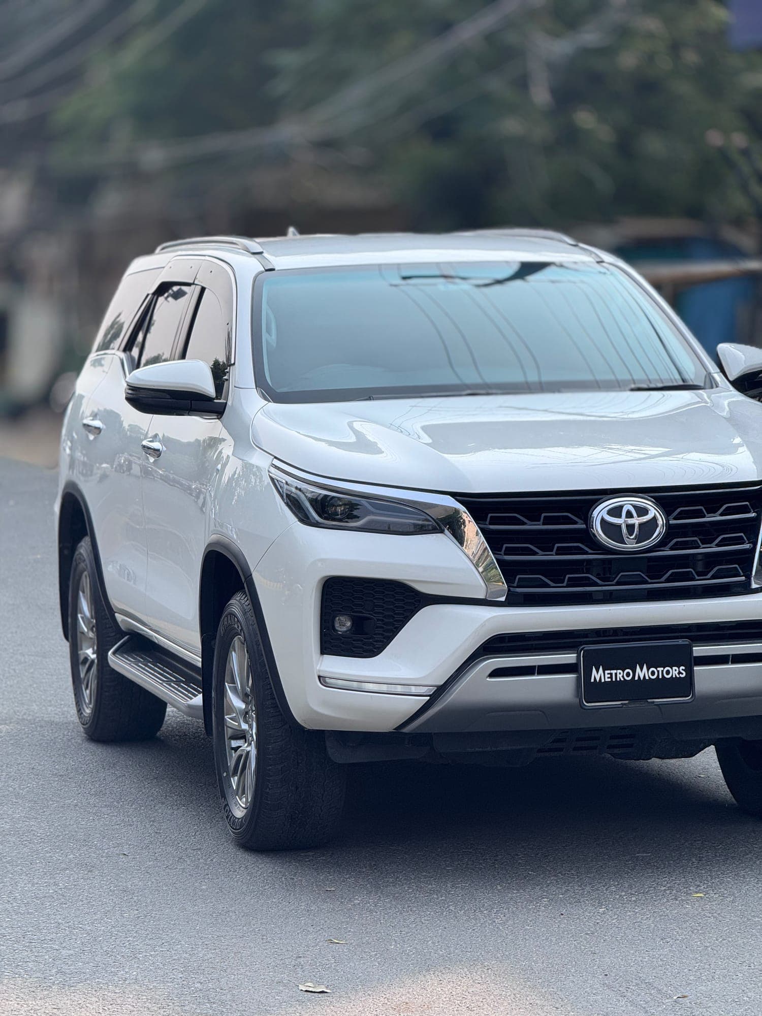 Toyota Fortuner 2.7 V 2021 — photo 1