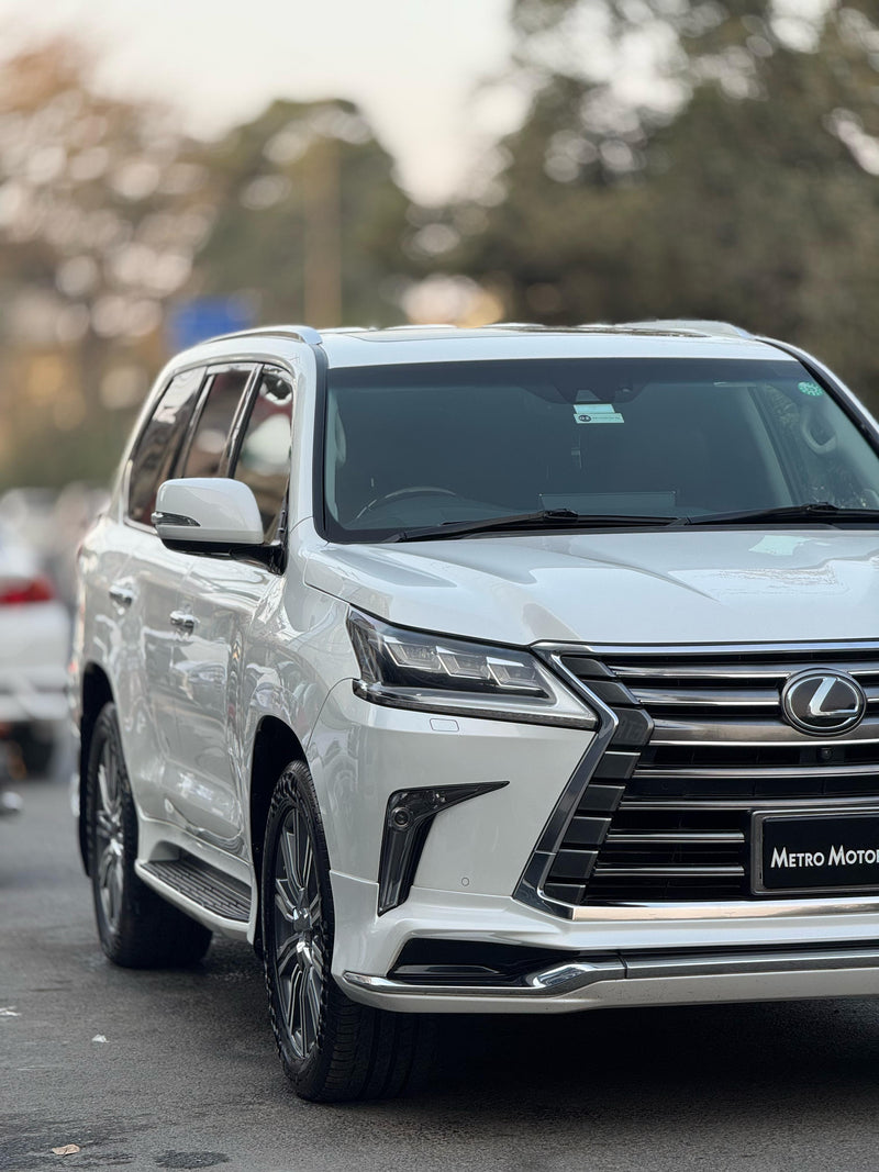 LEXUS LX570