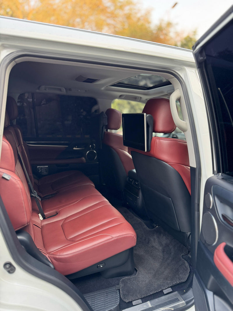 LEXUS LX570