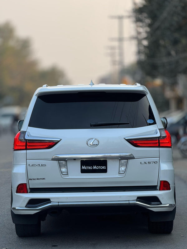 LEXUS LX570