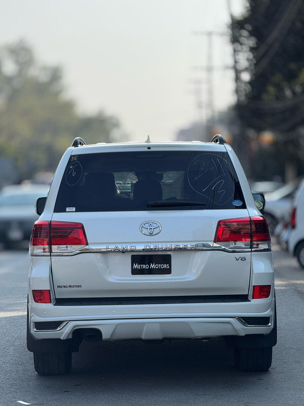 LAND CRUISER AXG
