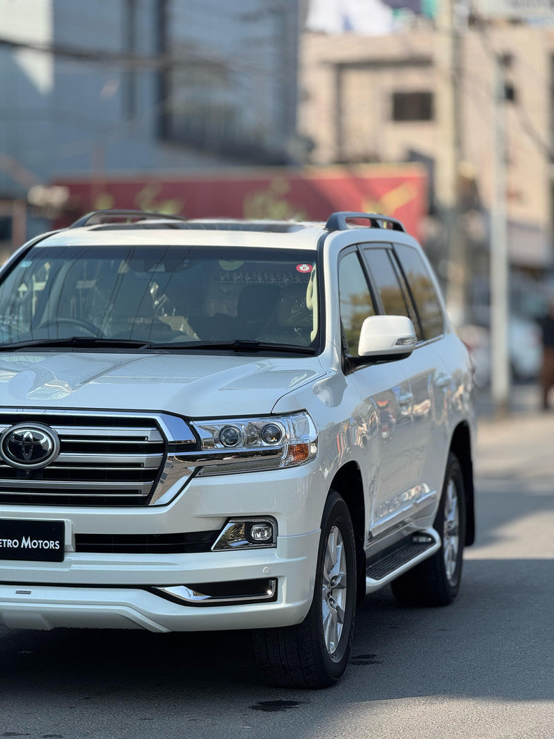 LAND CRUISER AXG