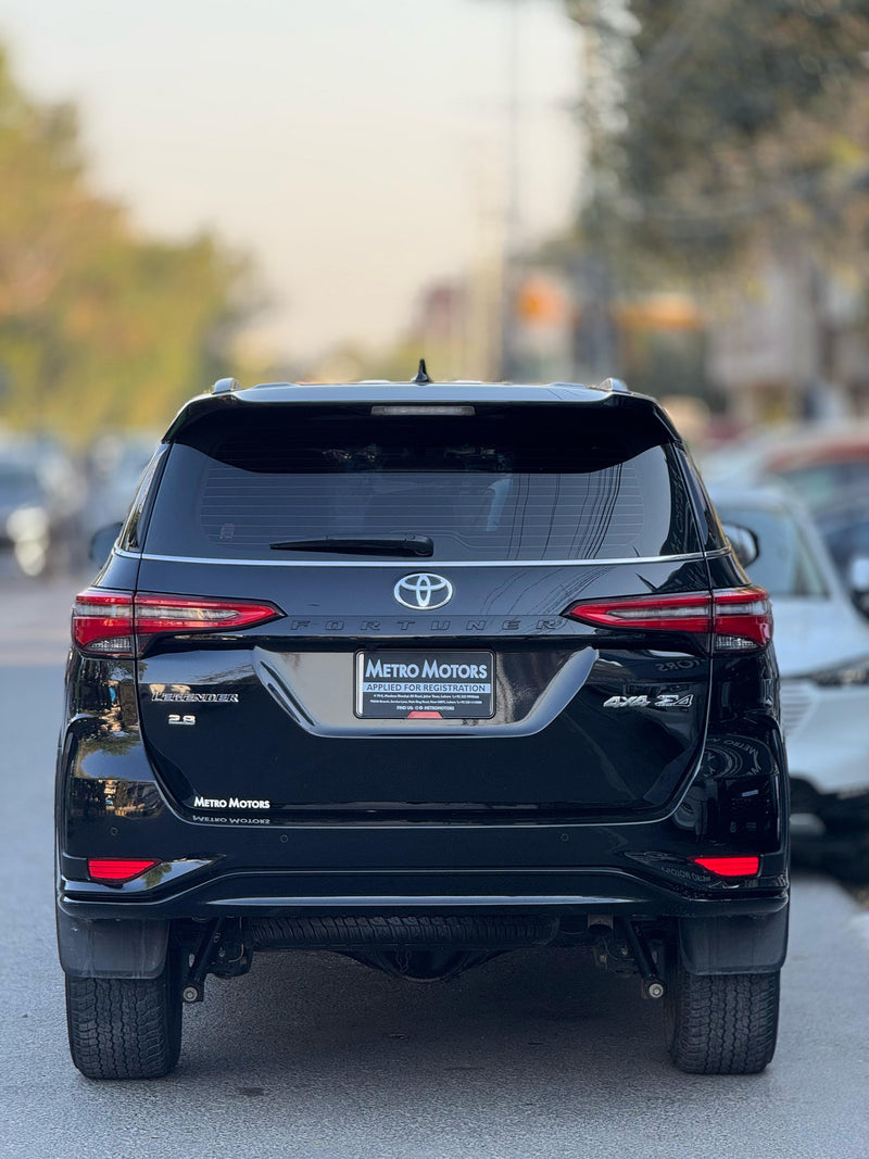 TOYOTA FORTUNER 2.8 LEGENDER