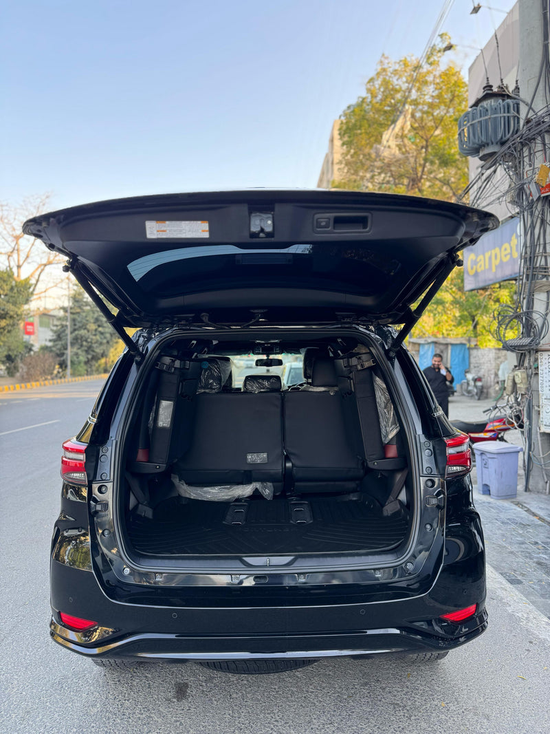 TOYOTA FORTUNER 2.8 LEGENDER