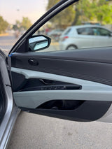 HYUNDAI ELANTRA HYBRID Model 2025