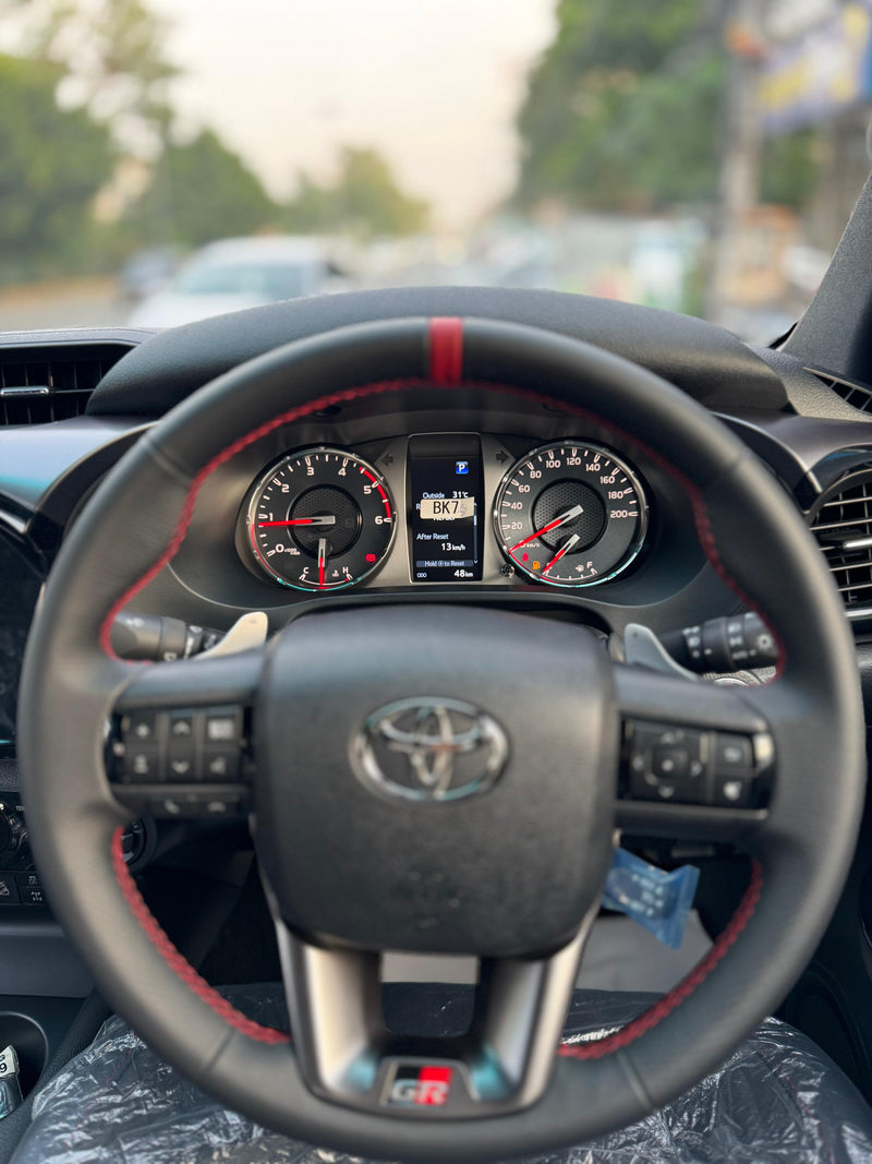TOYOTA HILUX REVO GR-S