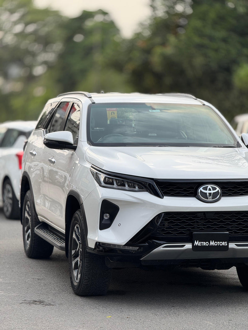 TOYOTA FORTUNER 2.8 LEGENDER