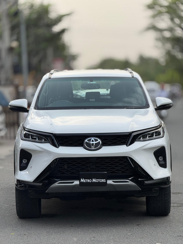 TOYOTA FORTUNER 2.8 LEGENDER