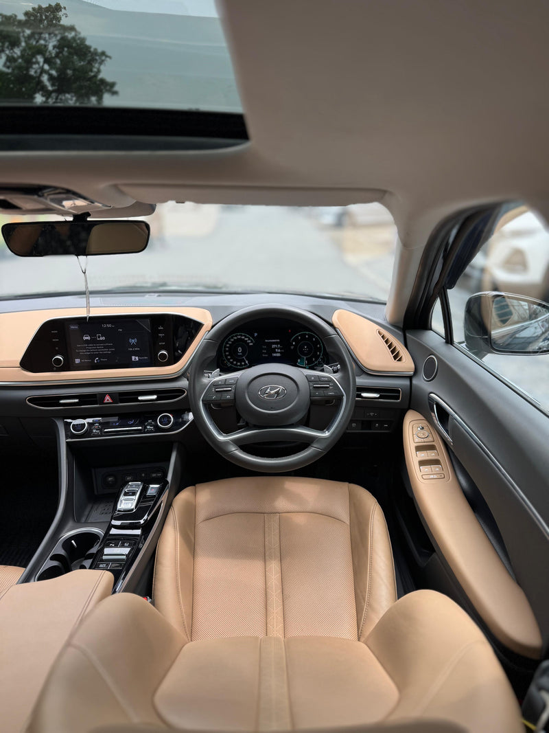 HYUNDAI SONATA