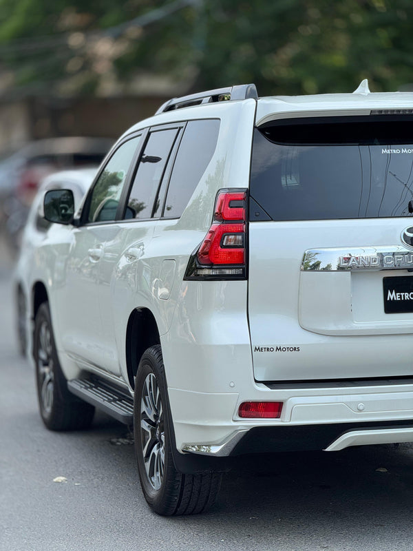 Prado TXL white