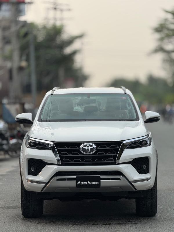 TOYOTA FORTUNER 2.7