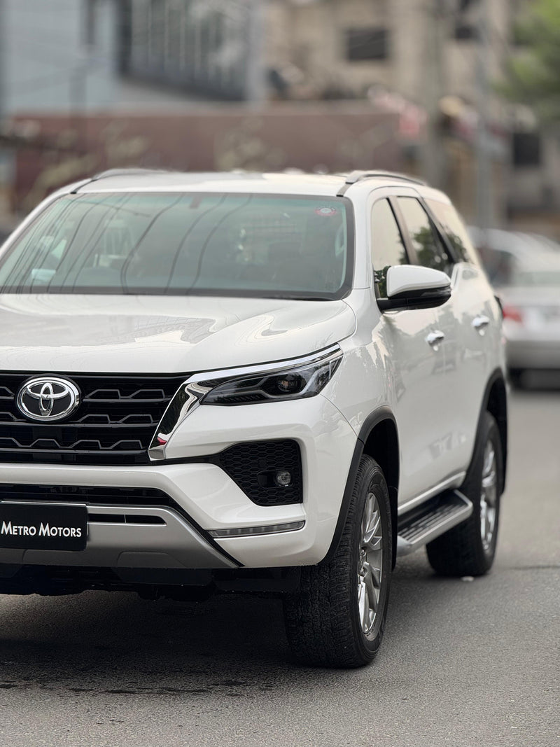 TOYOTA FORTUNER 2.7