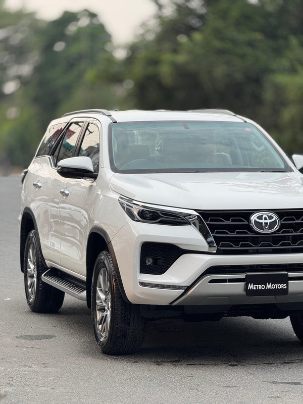 TOYOTA FORTUNER 2.7
