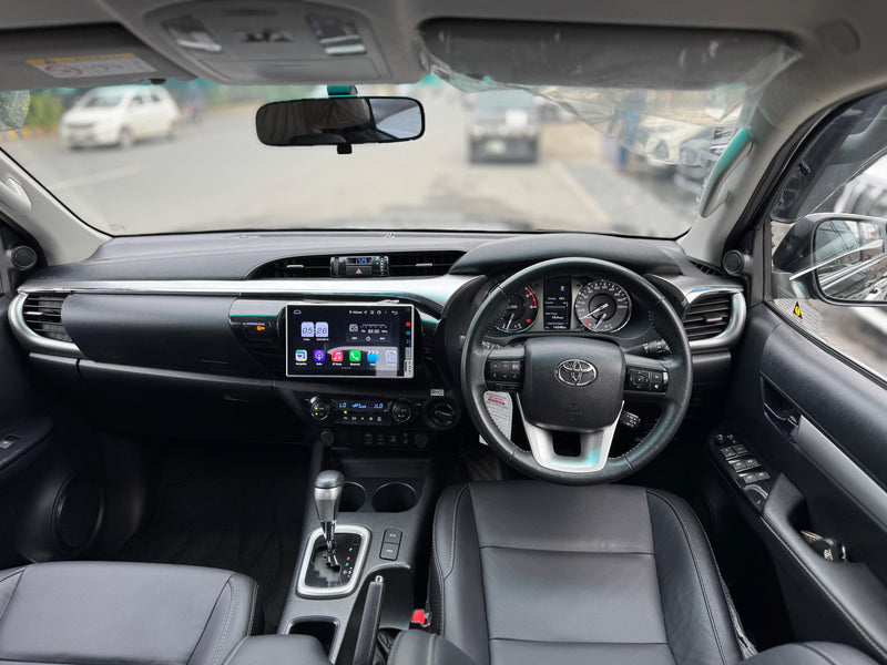 TOYOTA HILUX REVO V