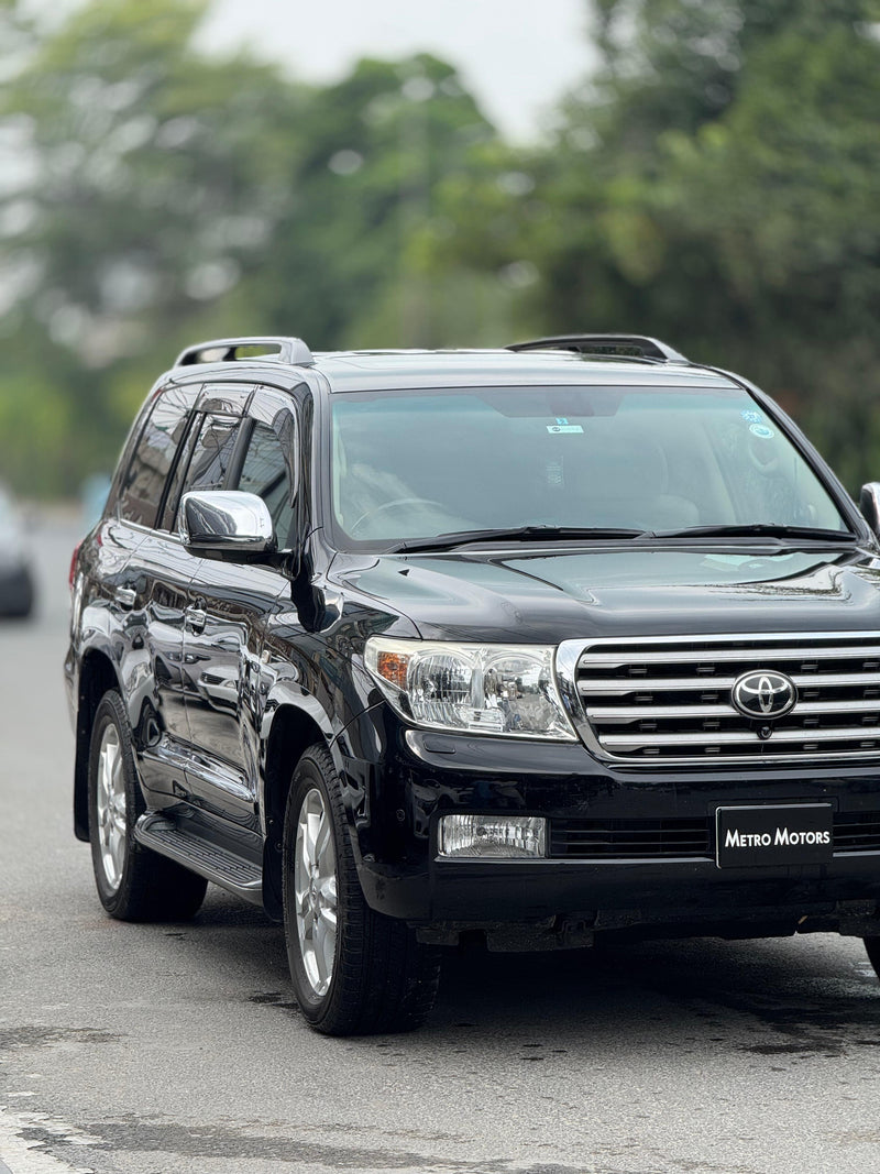 TOYOTA Land Cruiser ZX