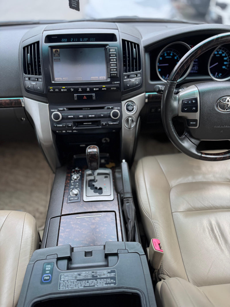 TOYOTA Land Cruiser ZX