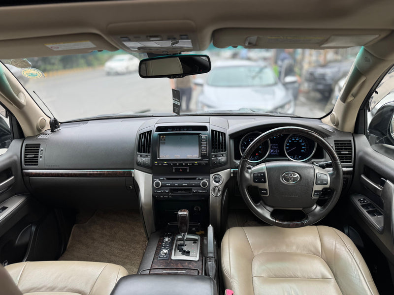 TOYOTA Land Cruiser ZX
