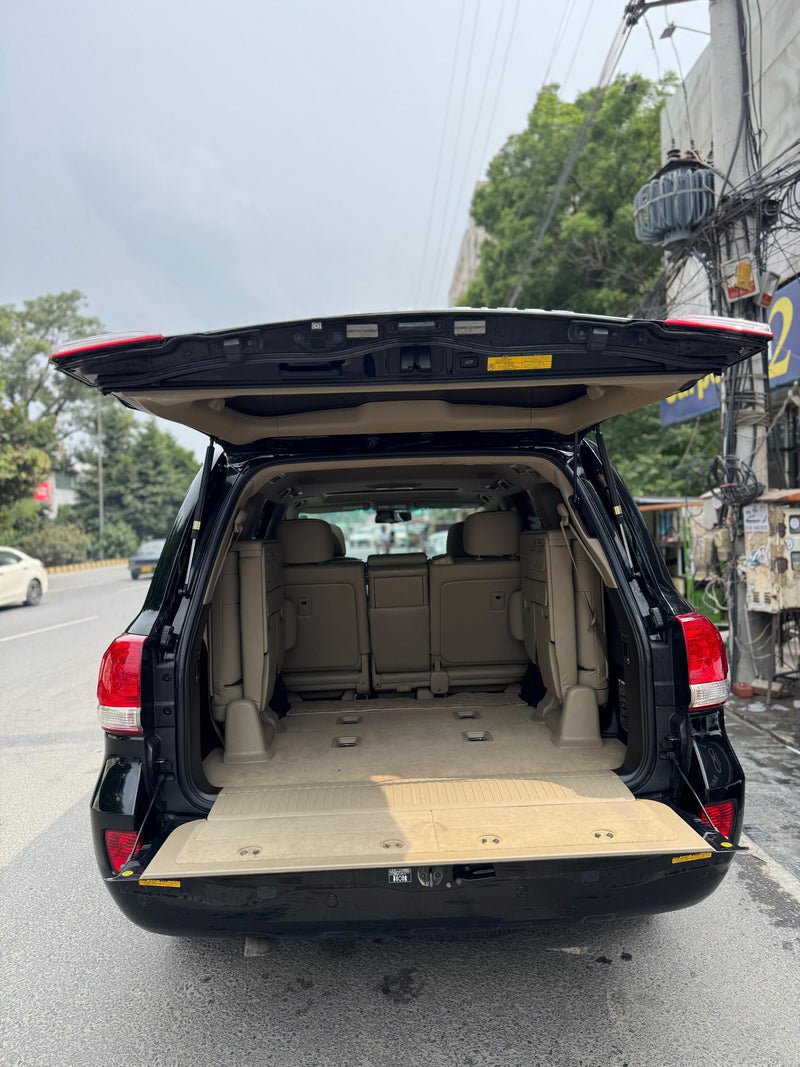 TOYOTA Land Cruiser ZX
