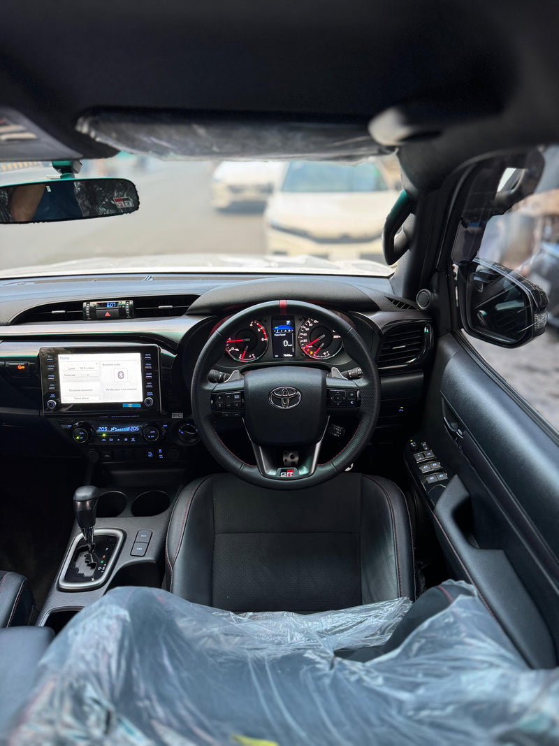 TOYOTA FORTUNER GRS