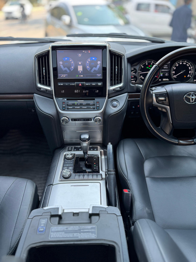 Toyota Land Cruiser 2018