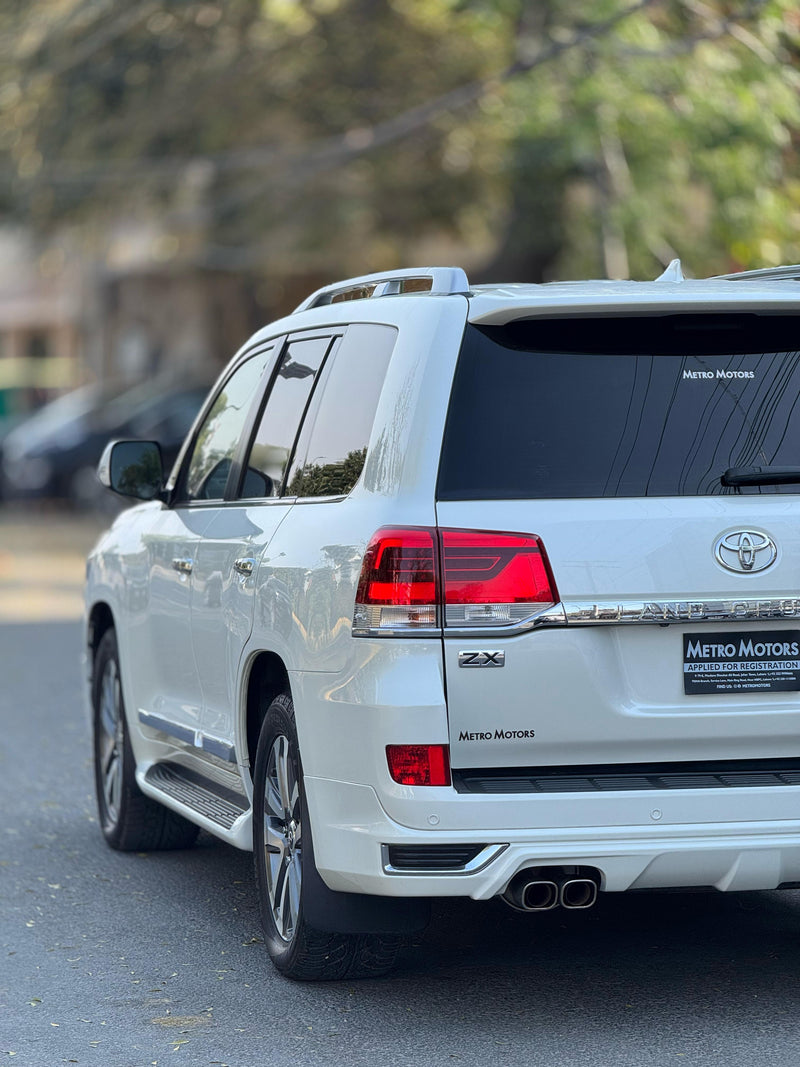 TOYOTA LAND CRUISER ZX FULL HOUSE