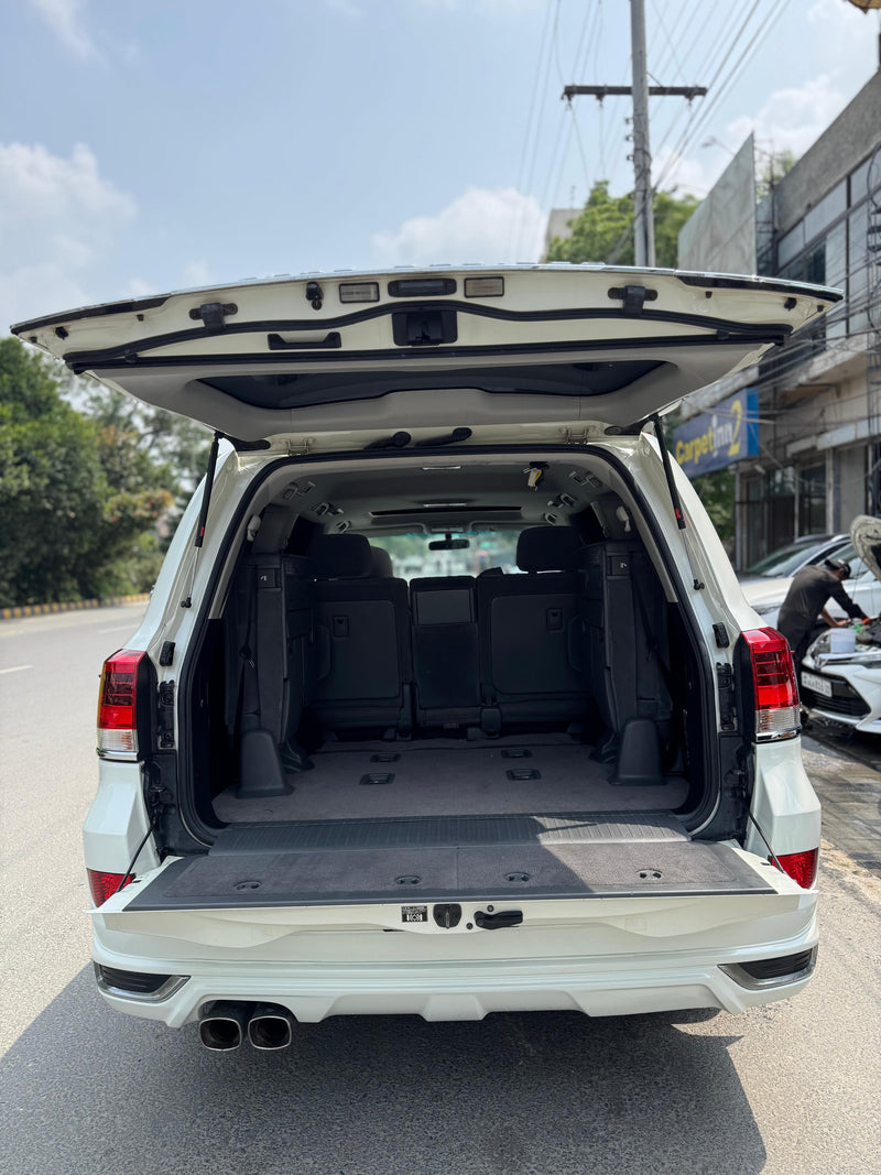 TOYOTA LAND CRUISER AXG