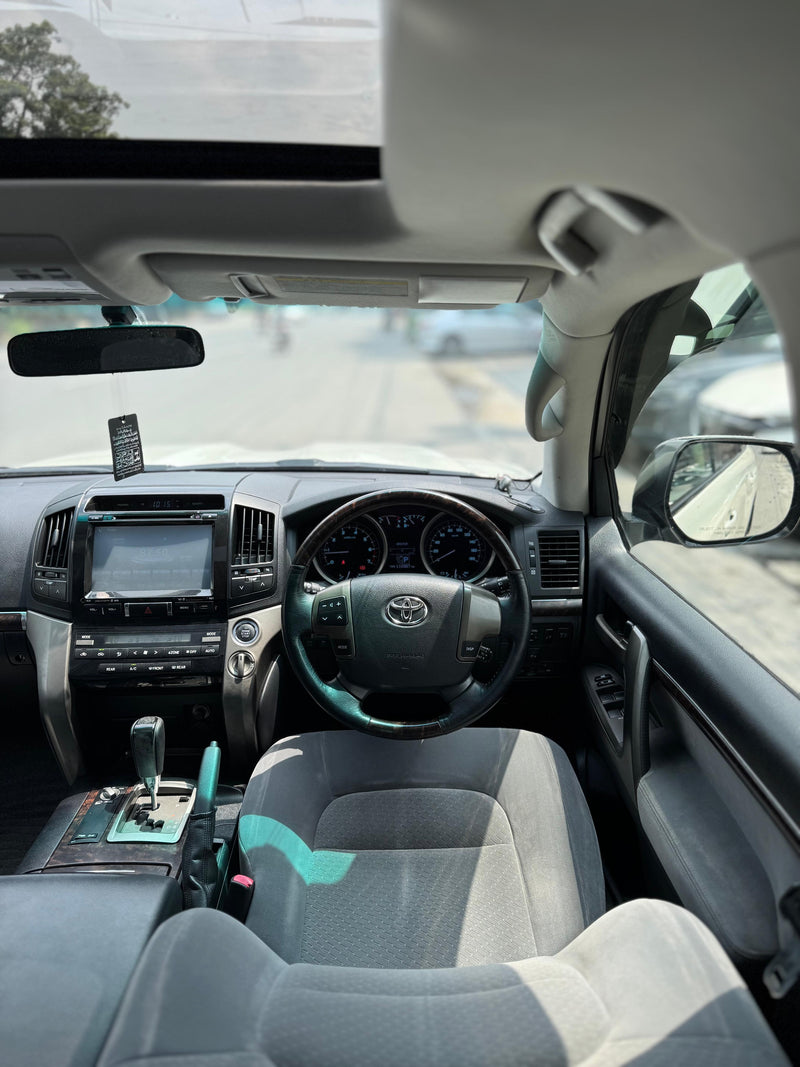 TOYOTA LAND CRUISER AXG