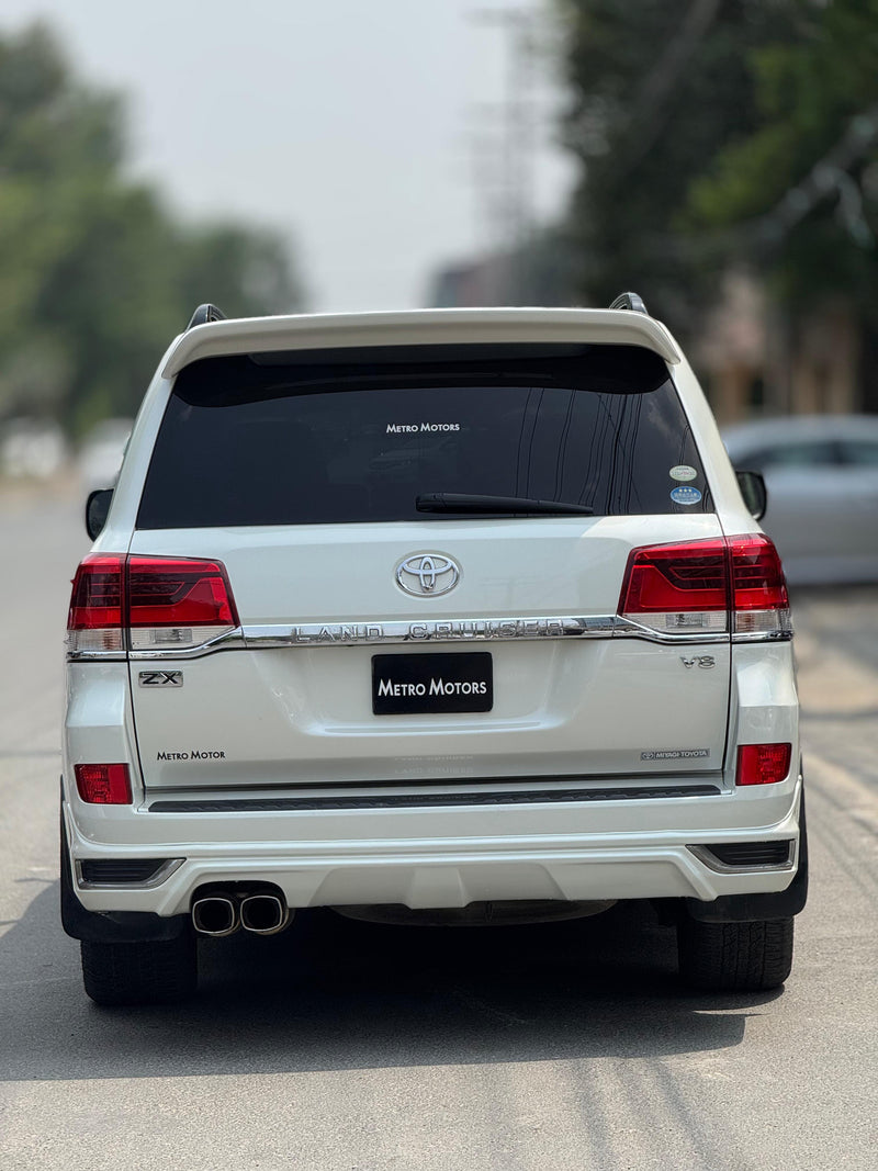 TOYOTA LAND CRUISER AXG