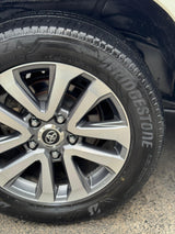 TOYOTA Land Cruiser ZX